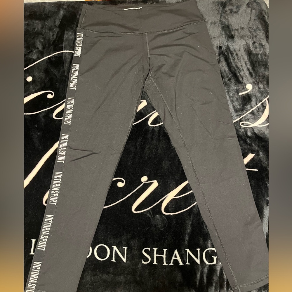 Victoria’s Secret Victoria Sport Knockout Logo Band Black Leggings